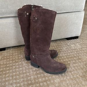 Ugg Shearling Boots
